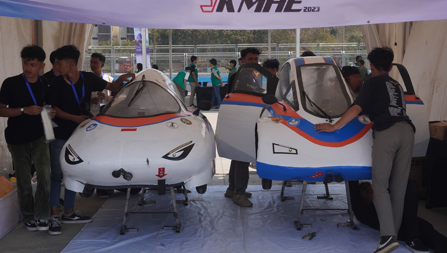 SPESIAL: Dua mobil karya Tim Garuda Universitas Negeri Yogyakarta (UNY) berhasil masuk dalam 60 finalis Kontes Mobil Hemat Energi (KMHE). (Dok UNY)