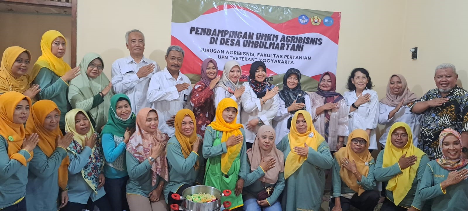 LIDAH BUAYA: Pelatihan oleh Tim Pengabdian Masyakarat, Agribisnis UPN Veteran Yogyakarta di Umbulmartani berfokus pada pengolahan makanan berbahan dasar aloevera. (ISTIMEWA)
