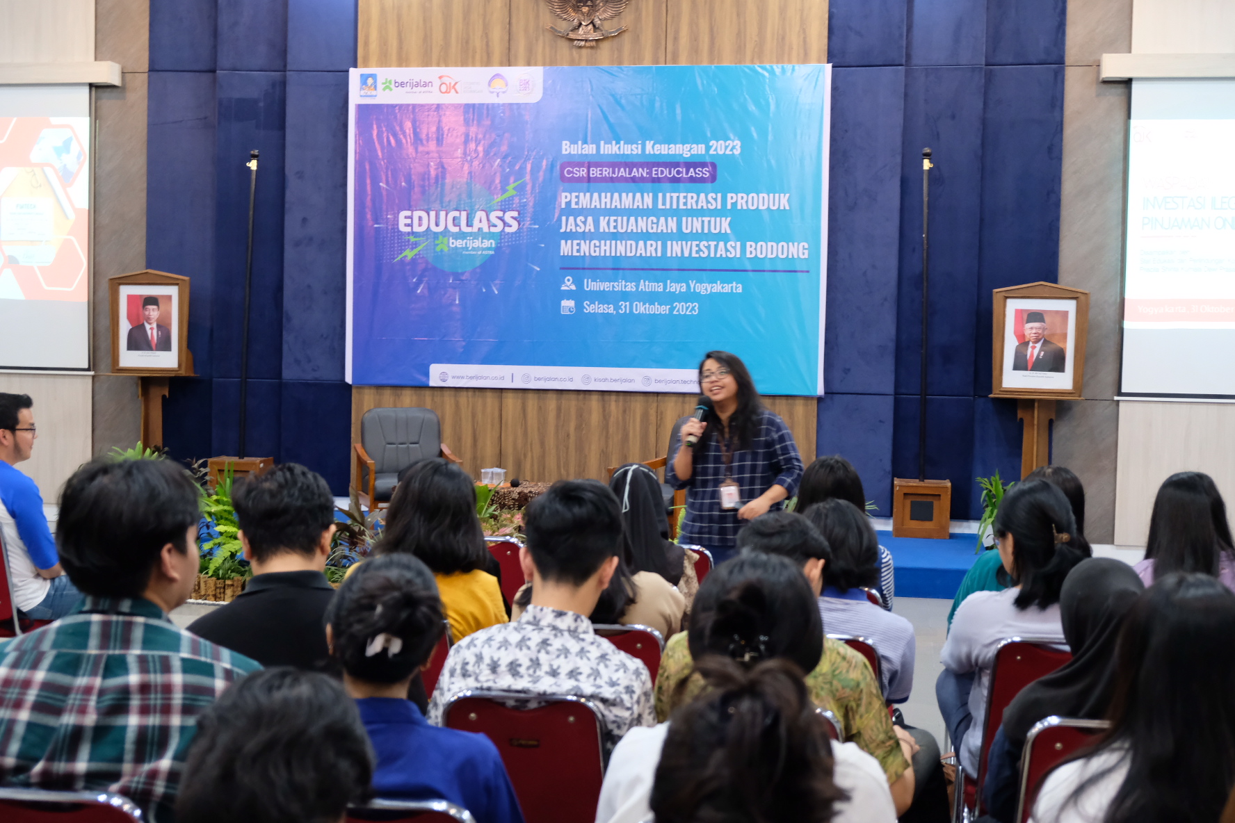 Educlass yang digelar Berijalan bersama OJK di Kampu Universitas Atma Jaya Yogyakarta