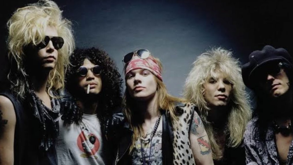 LAGU CINTA: Personal Guns N