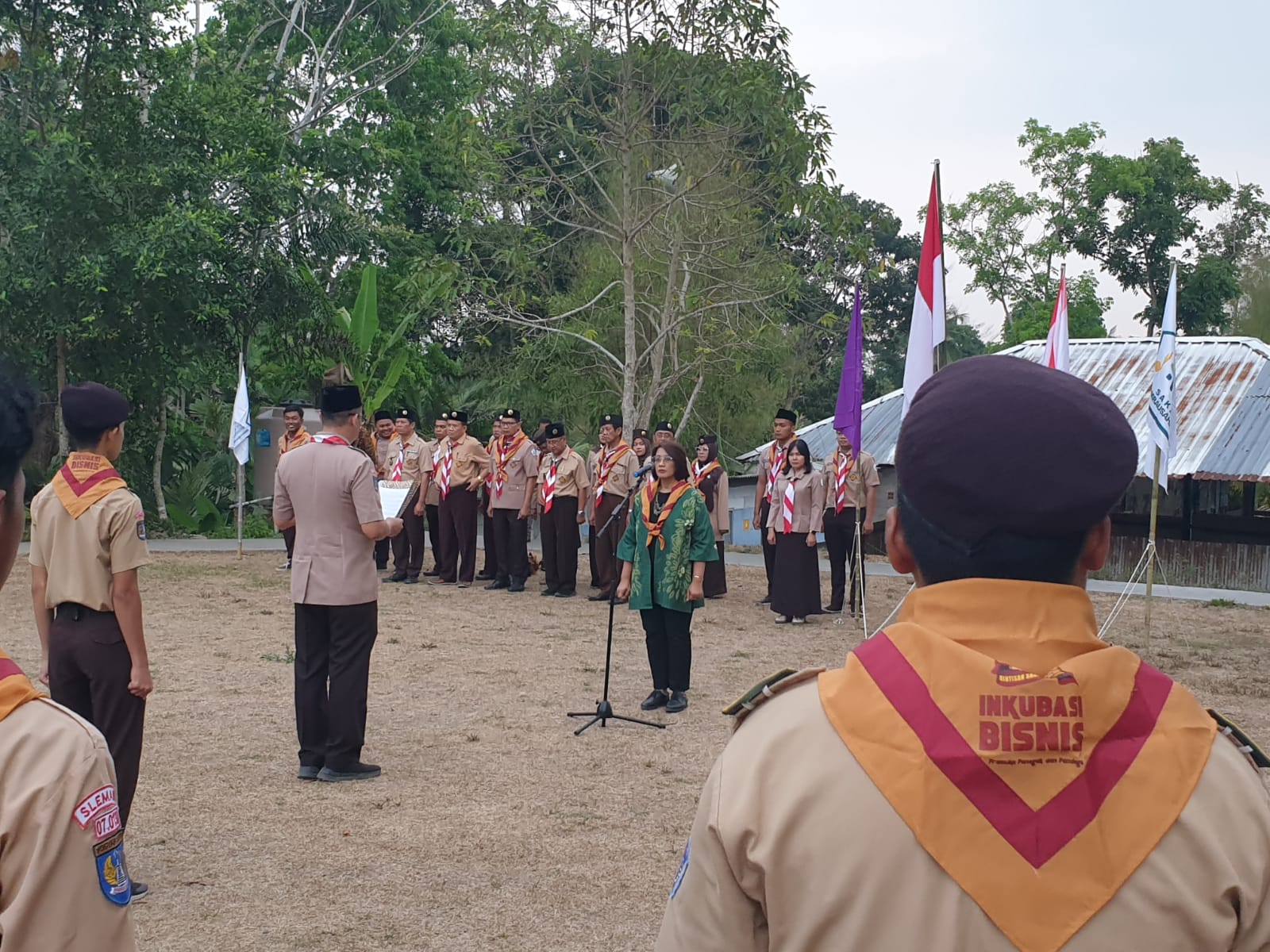 INKUBASI: Suasana upacara pembukaan perkemahan Bizcamp di Bumi Perkemahan Kampung Pramuka Pule Wulung, Turi, Sleman, Jumat (3/11). (IWAN NURWANTO/Radar Jogja)