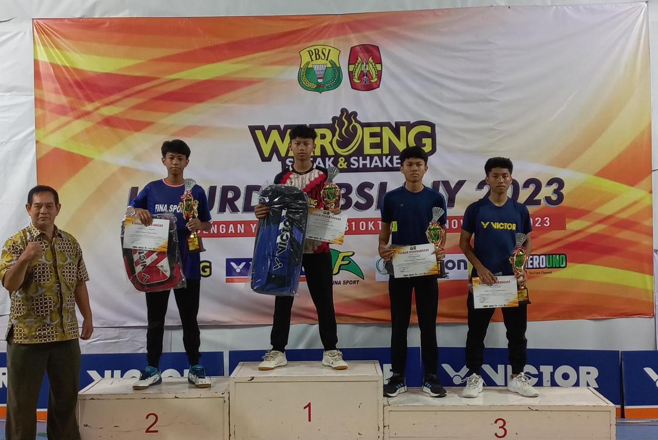 ATLET: Waroeng Badminton Academy didirikan sebagai sarana dalam membina atlet-atlet muda agar adanya regenerasi atlet bulutangkis. (ISTIMEWA)