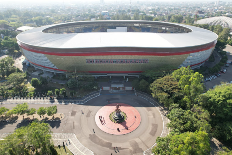 Stadion Manahan Solo. (lh3.googleusercontent.com)