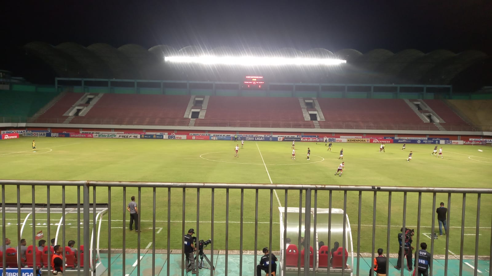 Pertandingan lanjutan Liga 1 antara Persis Solo v PSS Sleman di Maguwoharjo International Stadium Digelar Tanpa Penonton.