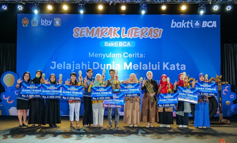 LITERASI: PT Bank Central Asia Tbk (BCA) menegaskan komitmennya dalam meningkatkan pemahaman literasi kepada generasi muda Indonesia melalui program Semarak Literasi Bakti BCA. (ISTIMEWA)
