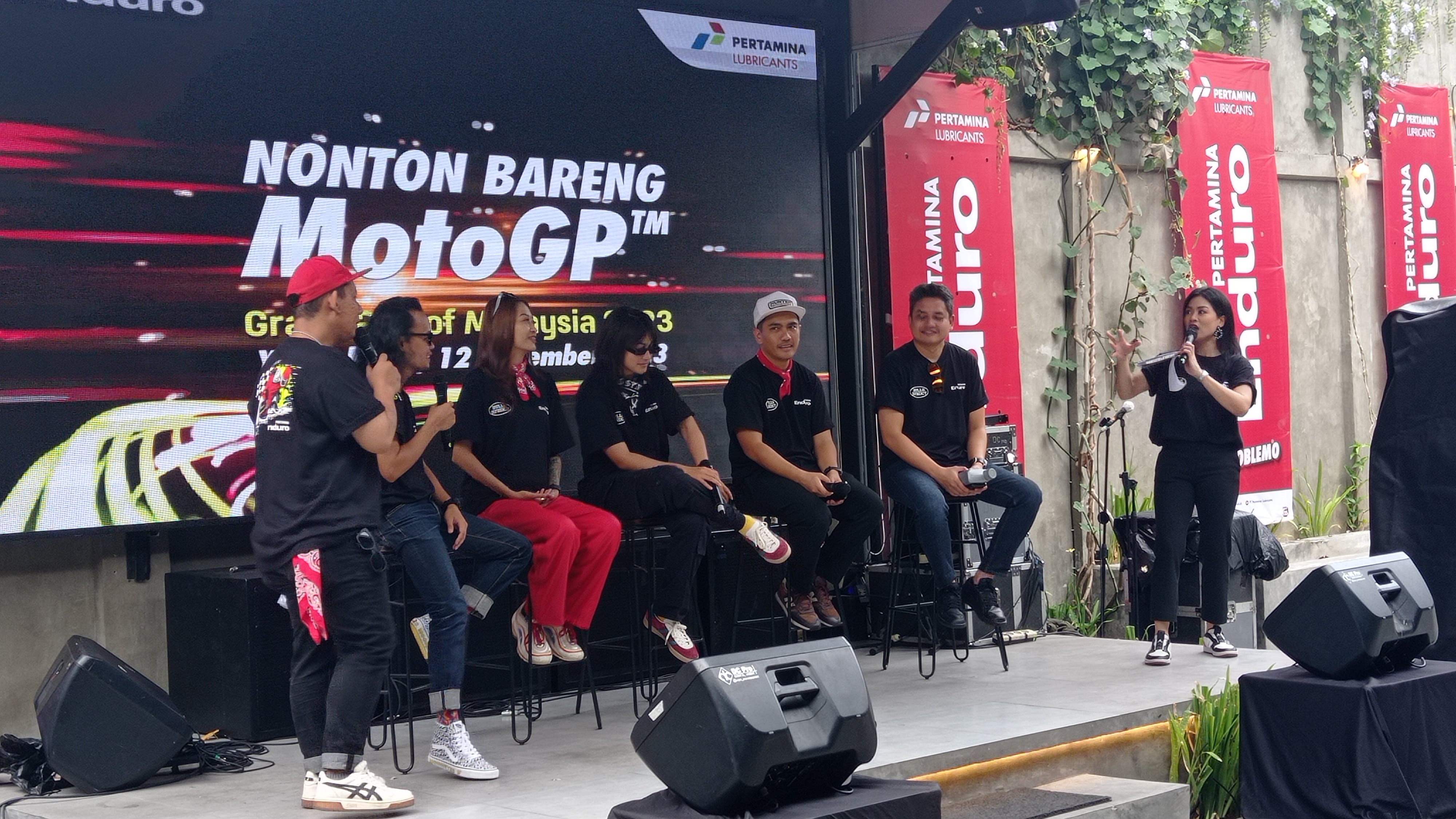 Suasana nonton bareng MotoGP Malaysia di Jogjakarta Minggu (12/11)