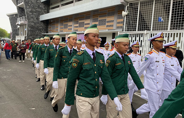 FOKUS: Peserta lomba Baris-berbaris yang diikuti oleh siswa tingkat SMP hingga SMA di wilayah Jogjakarta di Stadion Mandala Krida (12/11).AGUNG DWI PRAKOSO/RADAR JOGJA&nbsp;