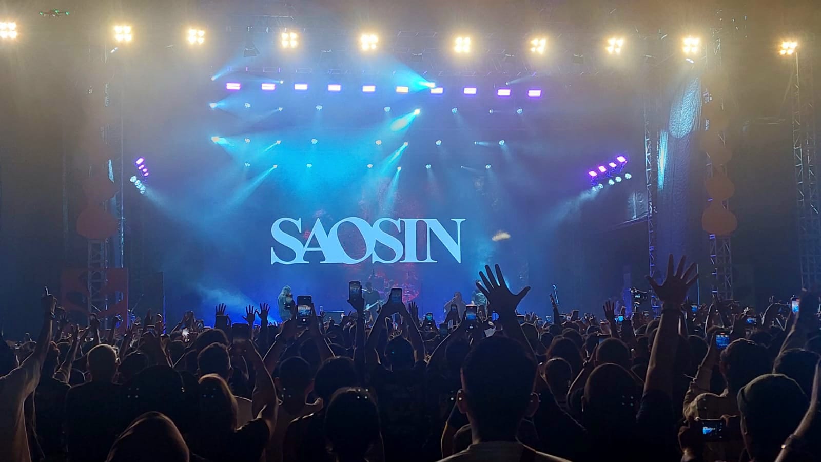 Penampilan Saosin di Candi Prambanan Jogja, Minggu malam (12/11/2023) / Wulan Yanuarwati - Radar Jogja