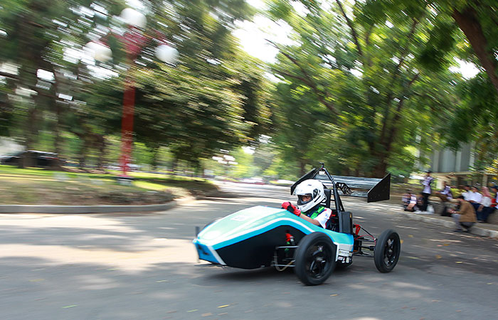 Usung Mobil Formula Tenaga Listrik Super Sekip EV 3 Evolution.Guntur Aga Tirtana/RADAR OGJA