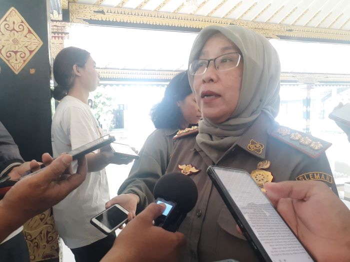 Kepala Satpol PP Sleman Shavitri Nurmala Dewi -  IWAN NURWANTO