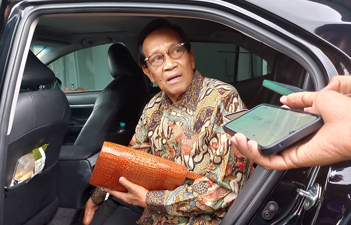 Gubernur DIJ HB X di Kompleks Kepatihan Selasa (14/11/23).Winda Atika Ira P / Radar Jogja&nbsp;