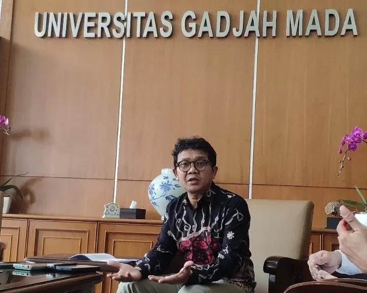 Wakil Rektor di Bidang Kemahasiswaan, Pengabdian kepada Masyarakat dan Alumni UGM Arie Sujito