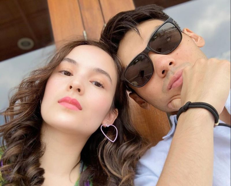 Chelsea Island bersama sang suami. (Instagram/@chelseaislan)