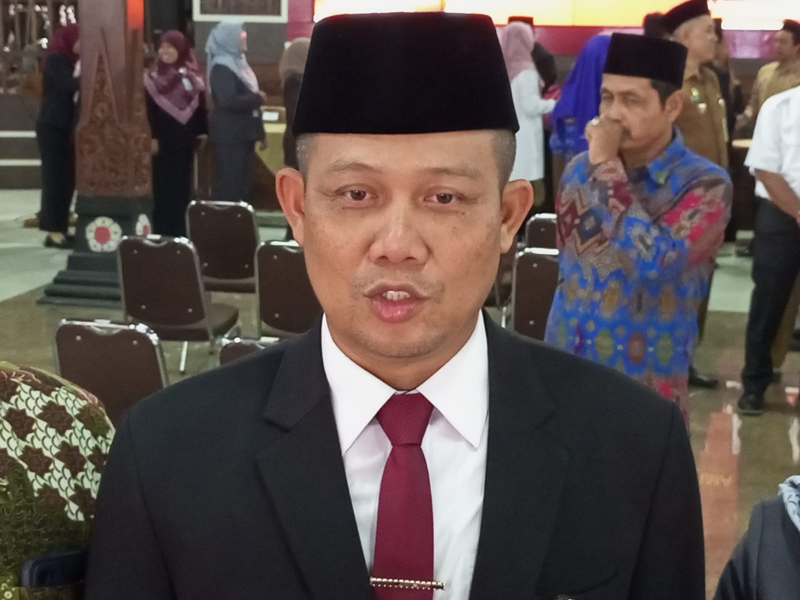 BAHAGIA: Bupati Kebumen Arif Sugiyanto. (M HAFIED/RADAR KEBUMEN)