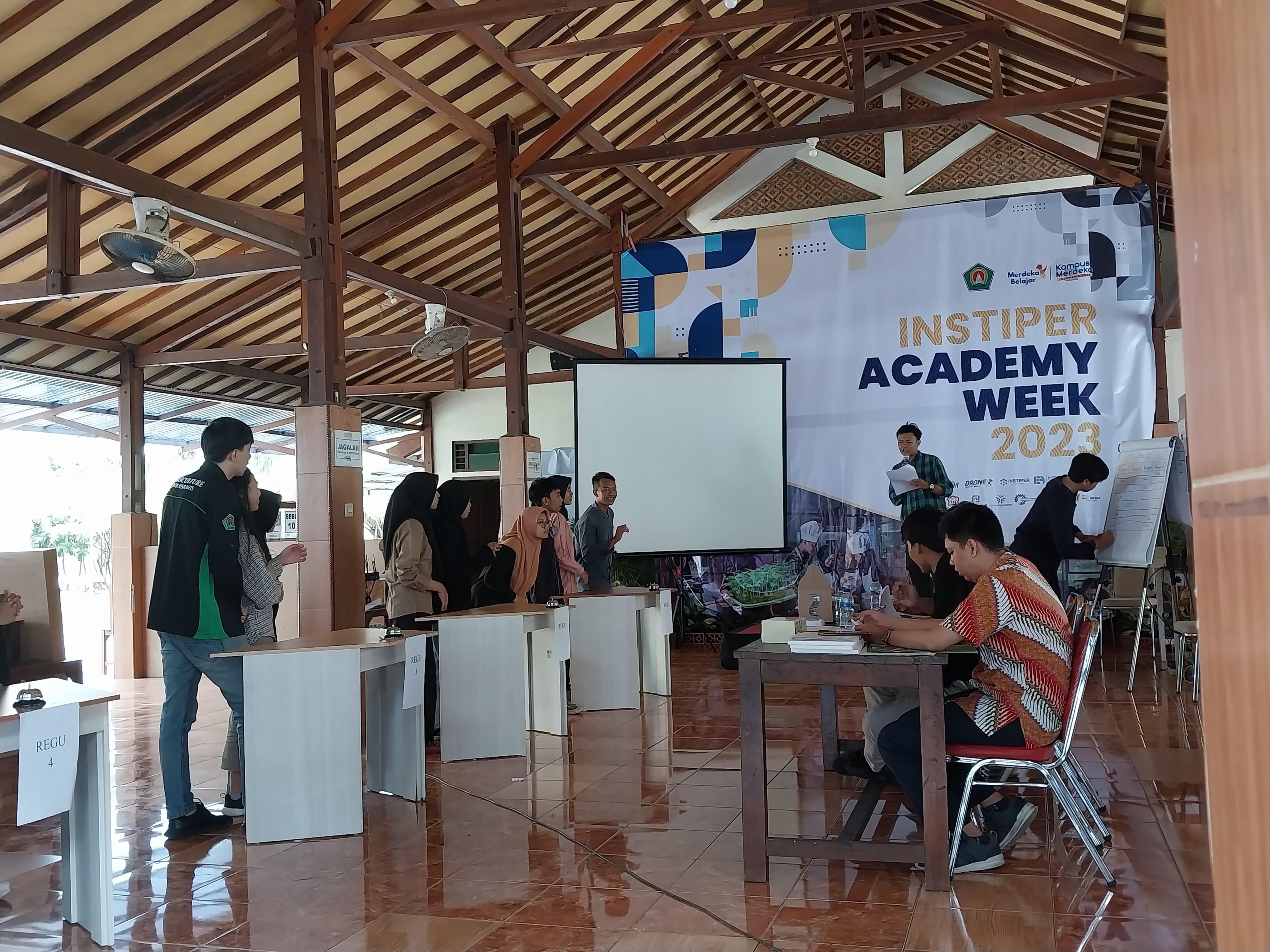 Acara Instiper Academy Week #2 di Kampus Instiper Jogja, Kamis (16/11/2023)
