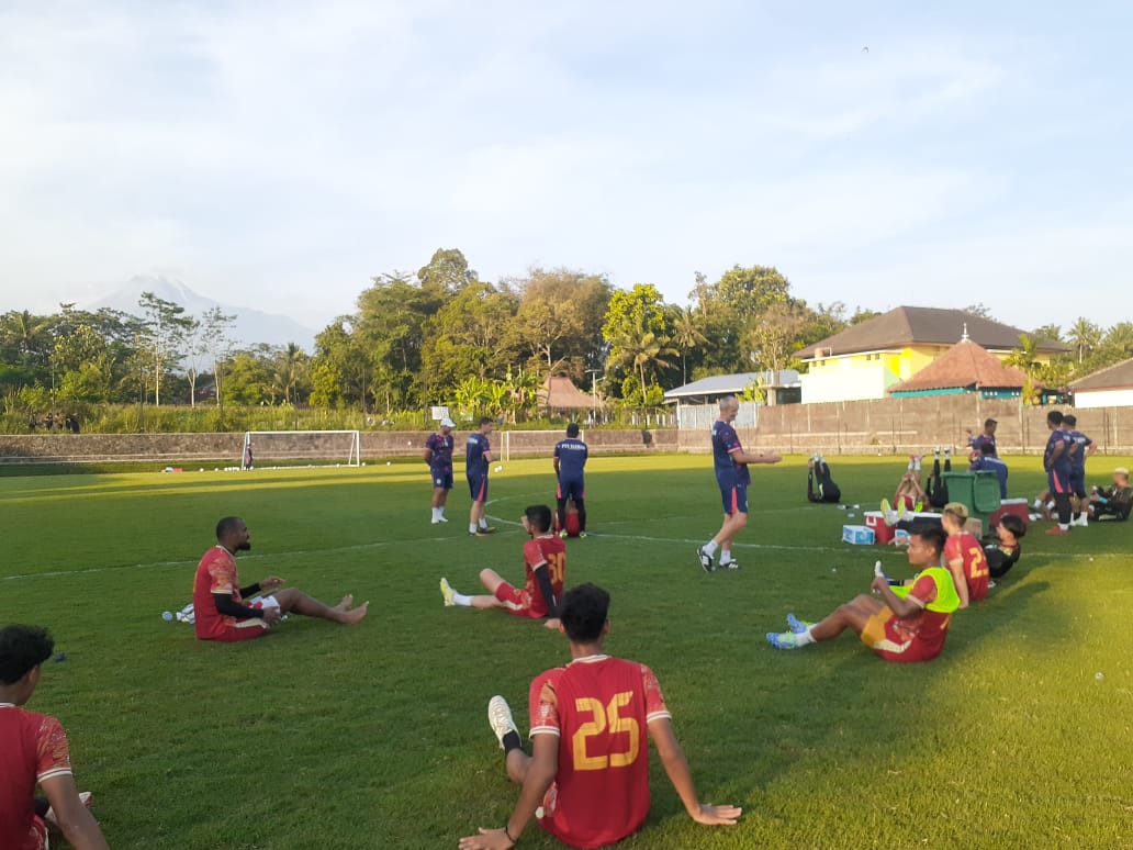 SPARTAN: Skuad PSS Sleman terus ditempa. (Rizky Wahyu/Radar Jogja)