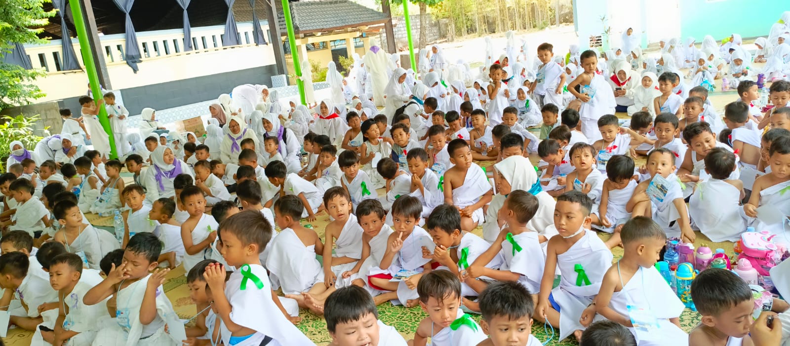 Siswa TK dan RA Muadz Bin Jabal  1 sampai 7 se-DIY menggelar  manasik haji kids bersama