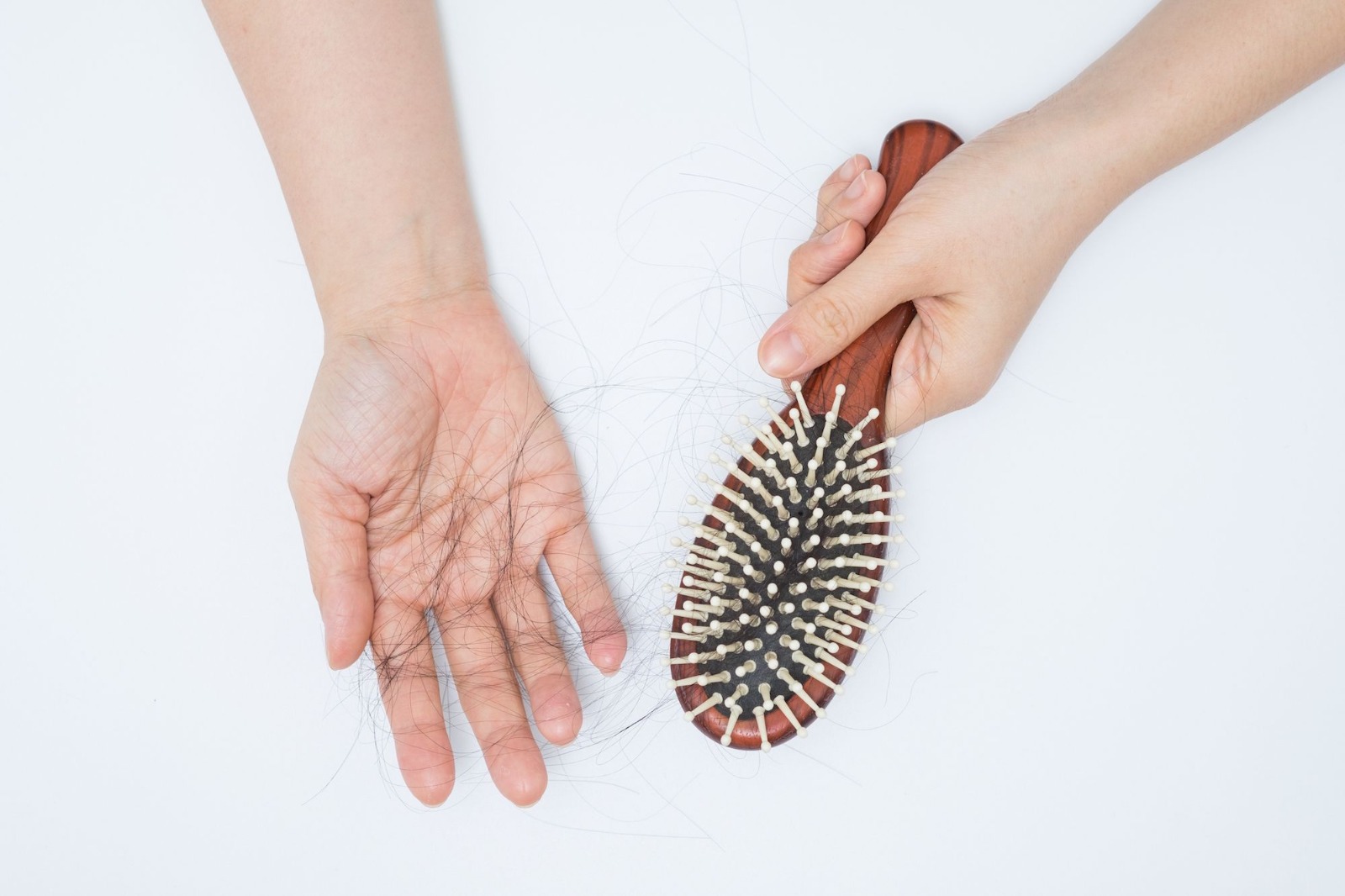 ilustrasi sisir rambut. Sumber foto: Pixabay.com/Pimnana