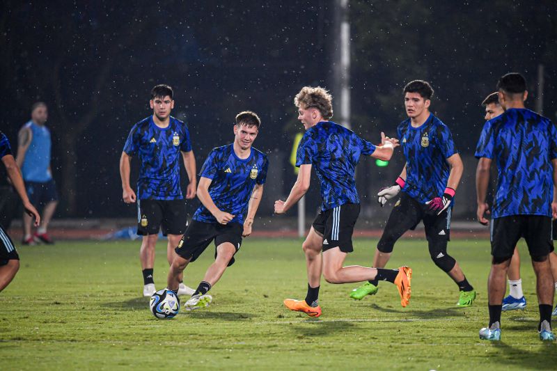Skuad Argentina U-17 berlatih menjelang laga. (Doc. LOC WCU17/SBN)