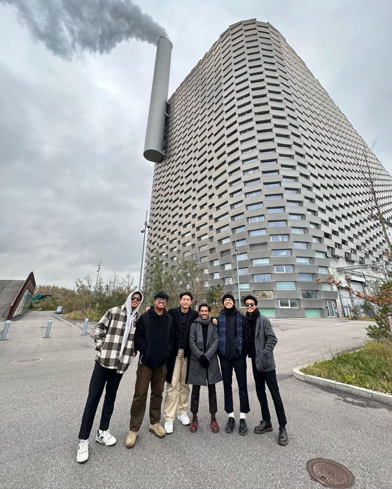 Pandawara Group mengunjungi Copenhill yang ada di kota Copenhagen. (Instagram/@pandawagroup)