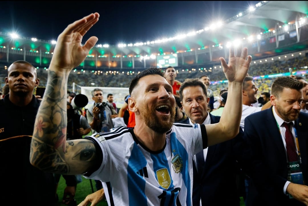 BANGGA: Lionel Messi merayakan kemenangan Argentina atas Brasil (istimewa)
