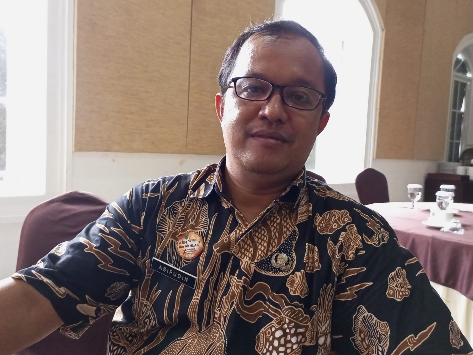 ANALISIS: Subkor Bidang Pengendalian Pencemaran dan Kerusakan Lingkungan pada DLHKP Kebumen Asifudin. (M. Hafied/Radar Kebumen)