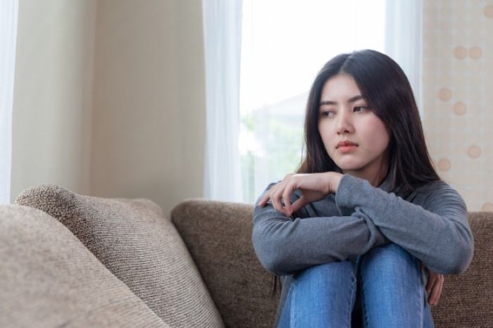 Ilustrasi alasan mengapa wanita sering merasa insecure. Sumber foto: (freepik @dimaberlin). Sumber: JawaPos.com