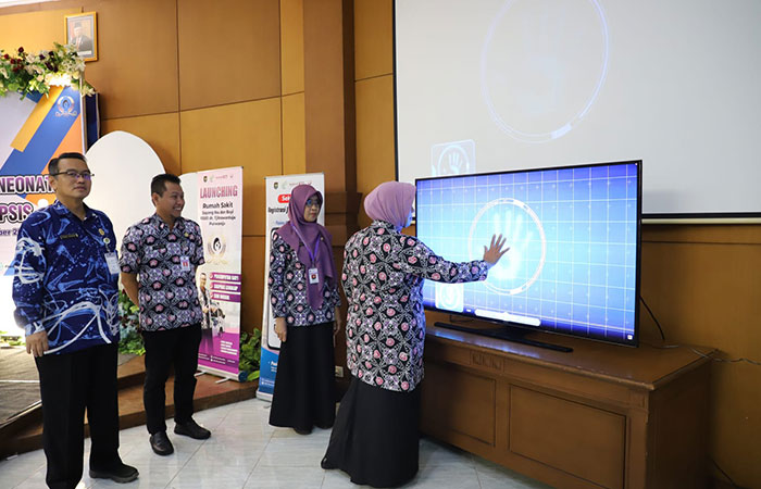 Launching layanan rumah sakit sayang ibu dan bayi RSUD dr. Tjitrowardojo oleh Plt Bupati Purworejo Yuli&nbsp;Hastuti, Kamis (23/11).ISTIMEWA