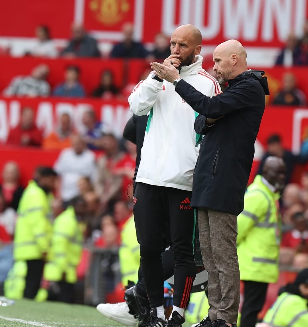 Erik Ten Hag tunjuk Van Der Gaag mengawal skuad Setan Merah hadapi Eveton (credit: Getty/Thesun)