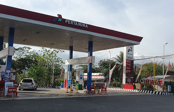 DISKORSING - SPBU Sambipitu, Patuk belum bisa melayani BBM subsidi jenis pertalite karena disanksi oleh Pertamina Minggu (26/11).GUNAWAN/RADAR JOGJA