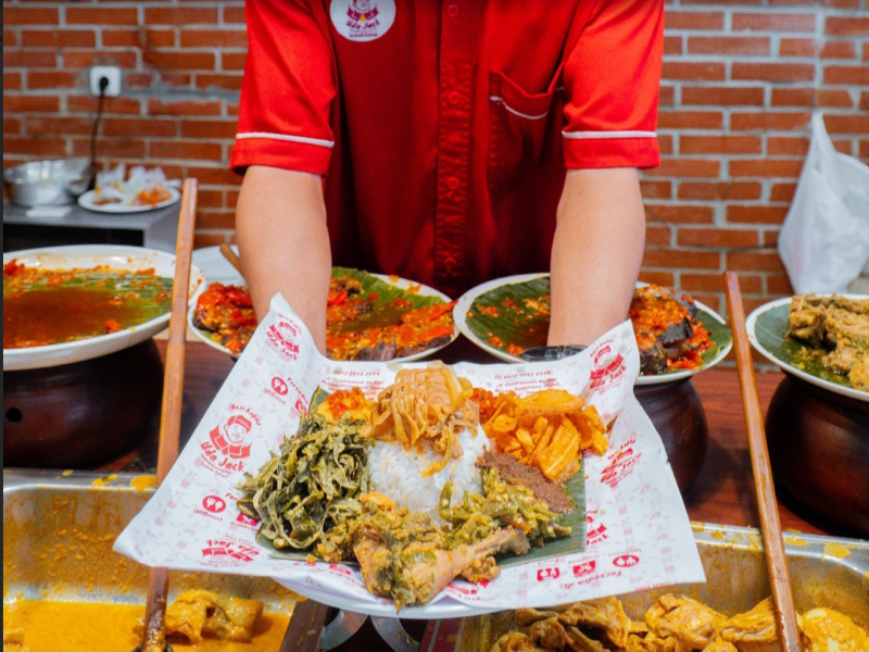 Nasi Kapau Uda Jack, Masakan Khas&nbsp;Nagari Kapau  Sumatera Barat ada di Jogja. (Instagram/@nasikapau_udajack)