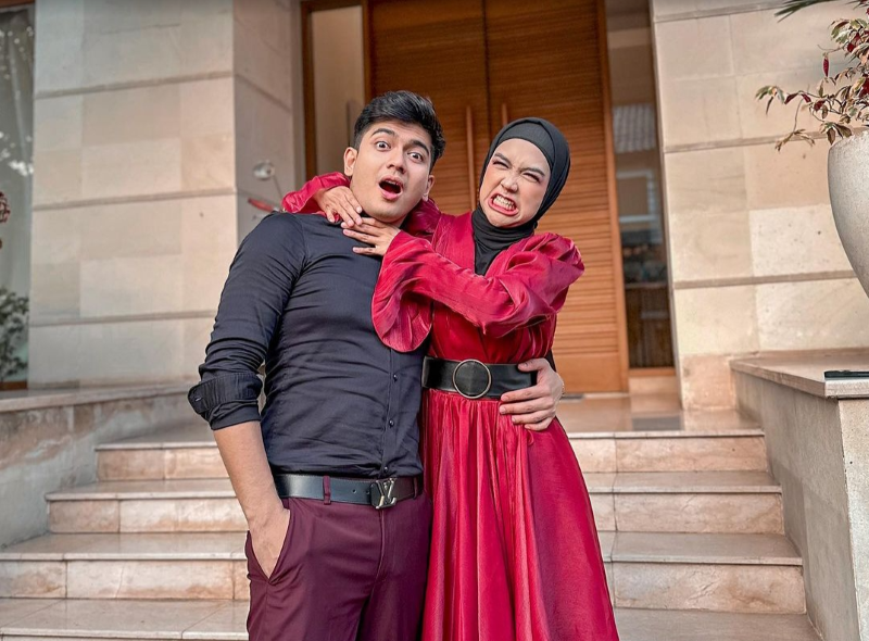 Teuku Ryan dan Ria Ricis. (Instagram/@teukuryantr)