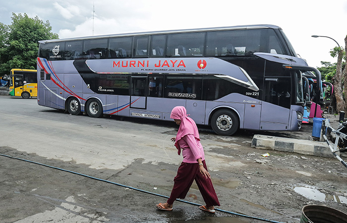 BEDA KELAS: Sleeper bus hamper sama dengan bus kelas eksekutif. Namun lebih mewah yang sleeper bus karena tempat tidurnya lebih privat.