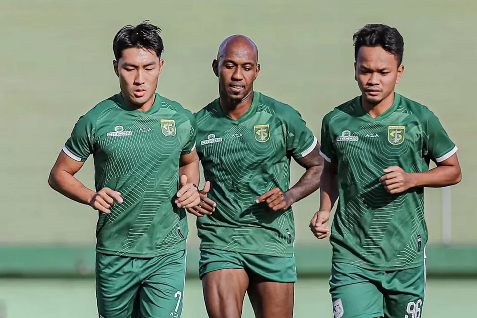 Sesi Latihan Pemain Persebaya Menjelang Laga Melawan Persija (jawa pos)