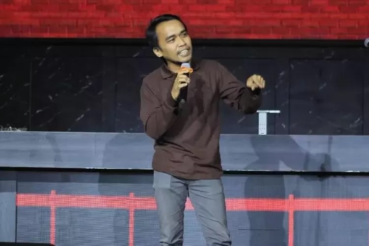 Aulia Rakhman, komika asal Lampung viral diduga penistaan agama. (Instagram @auliarakhman90)