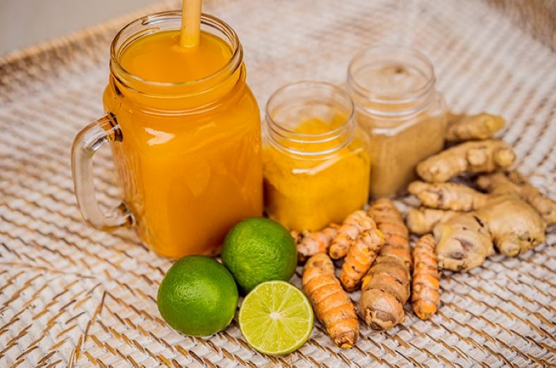Jamu dan bahan racikannya. (website/Halodoc)