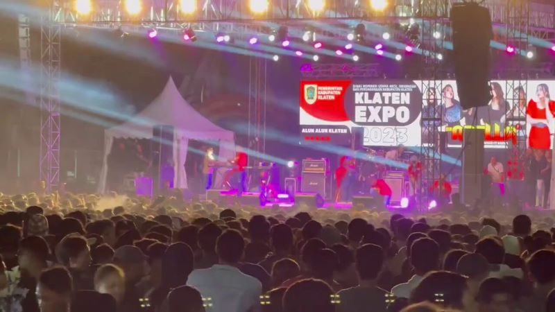 Klaten Expo di Alun-alun Klaten, Jumat (8/12/2023) malam. (Twitter X/@Kabar Klaten)