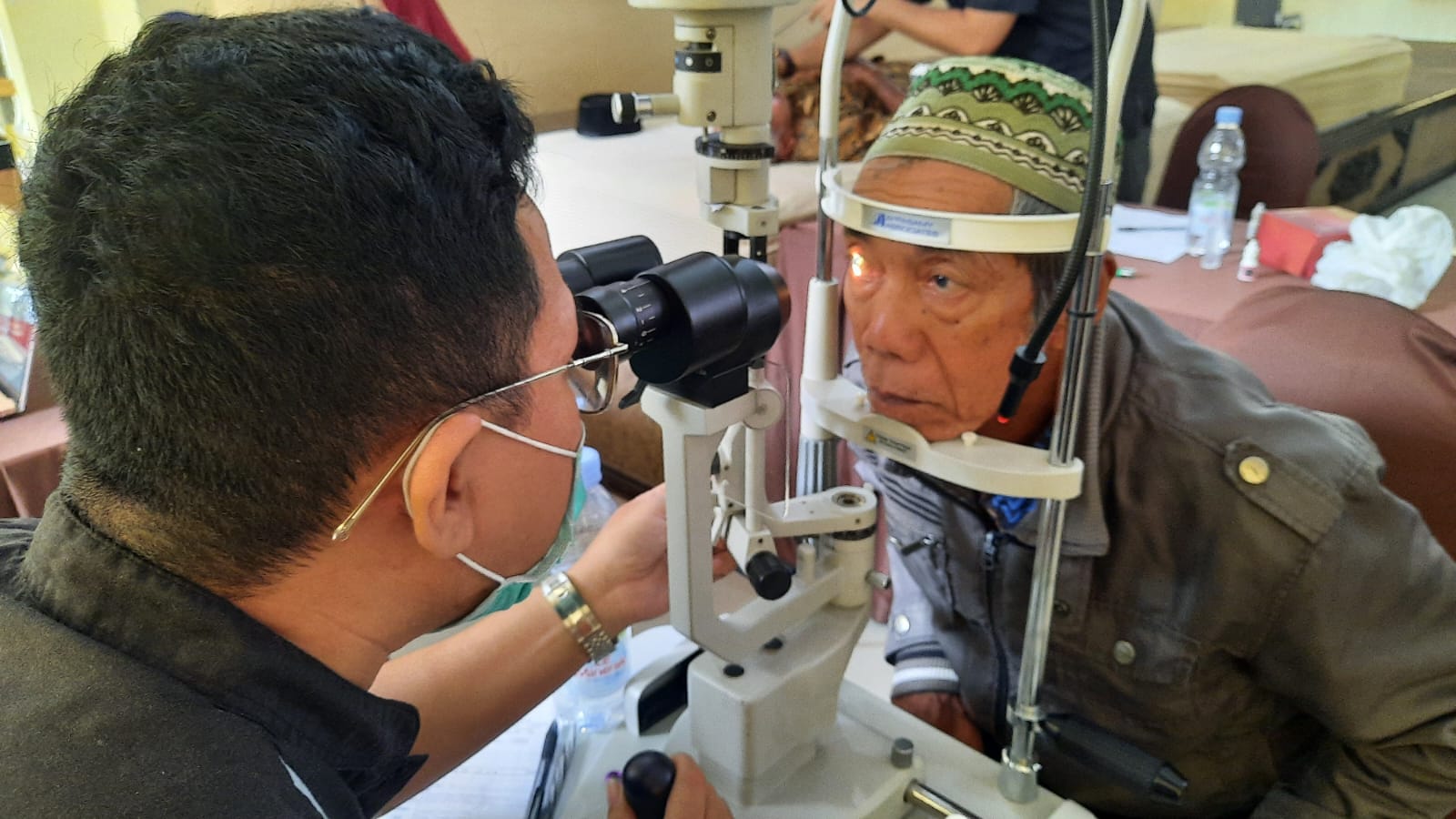 KATARAK: Kementerian Sosial melalui Balai Besar Pendidikan dan Pelatihan Kesejahteraan Sosial (BBPPKS) Yogyakarta menggelar Bakti Sosial Operasi Katarak Gratis. (ISTIMEWA)