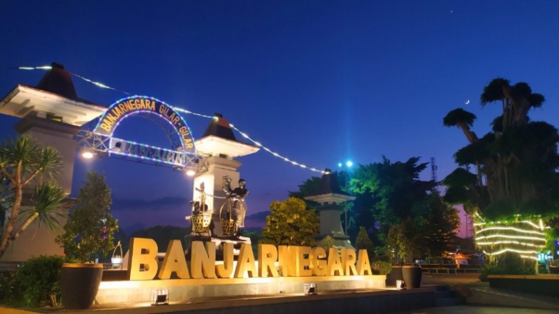 GEMERLAP: Alun-Alun Banjarnegara. (Dok Banjarnegarakab)