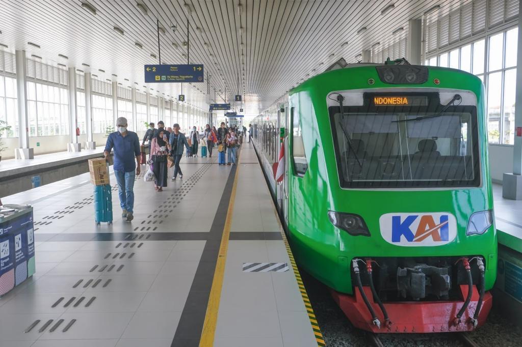 KAI Bandara melakukan kesiapan menyambut peningkatan penumpang pada masa libur Natal dan Tahun Baru (Nataru) tahun 2023/2024