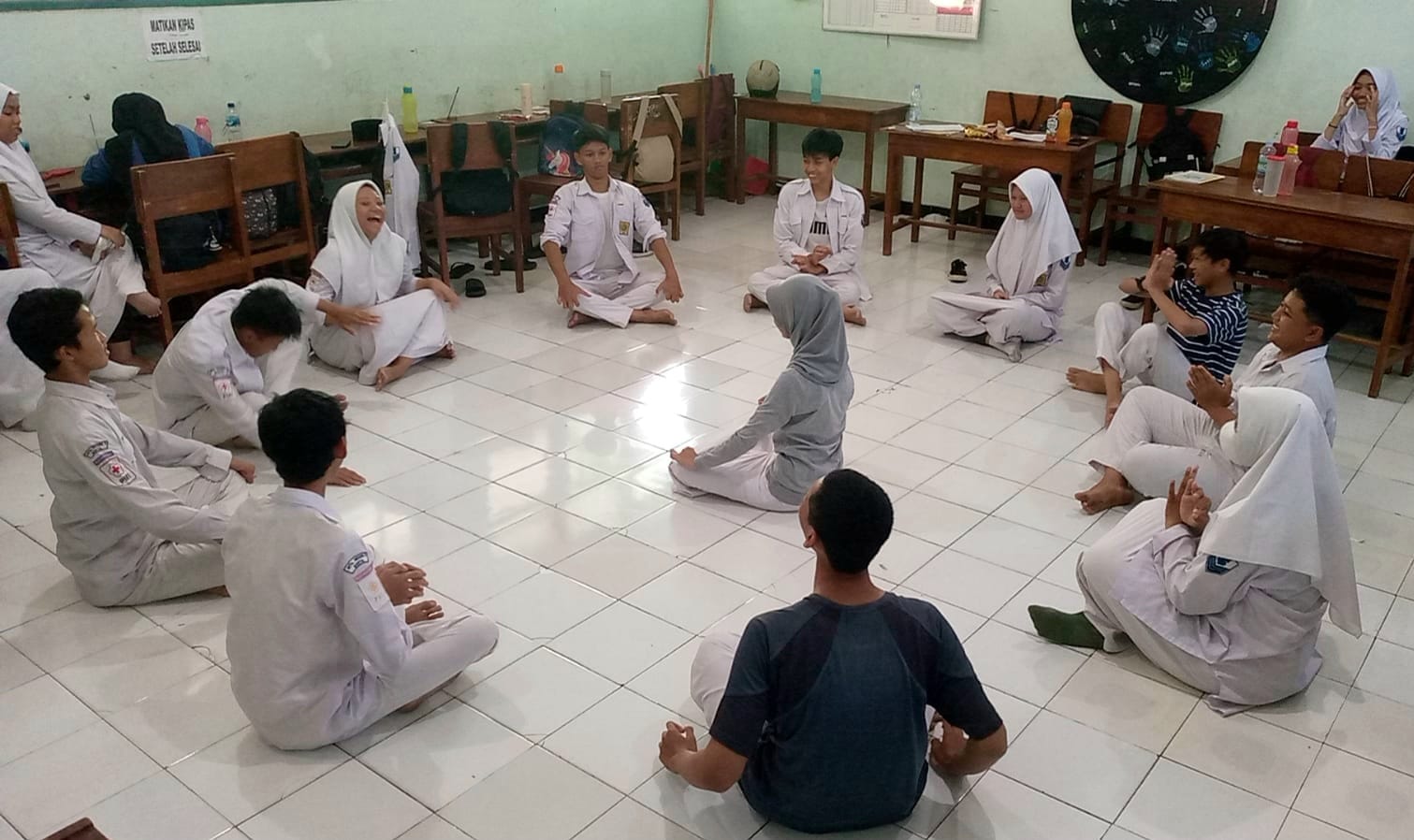 Para siswa MTsN 9 Bantul melakukan persiapan Pentas Seni (Pensi) Sekolah, usung drama musikal Rama dan Sinta / Dok MTsN 9 Bantul