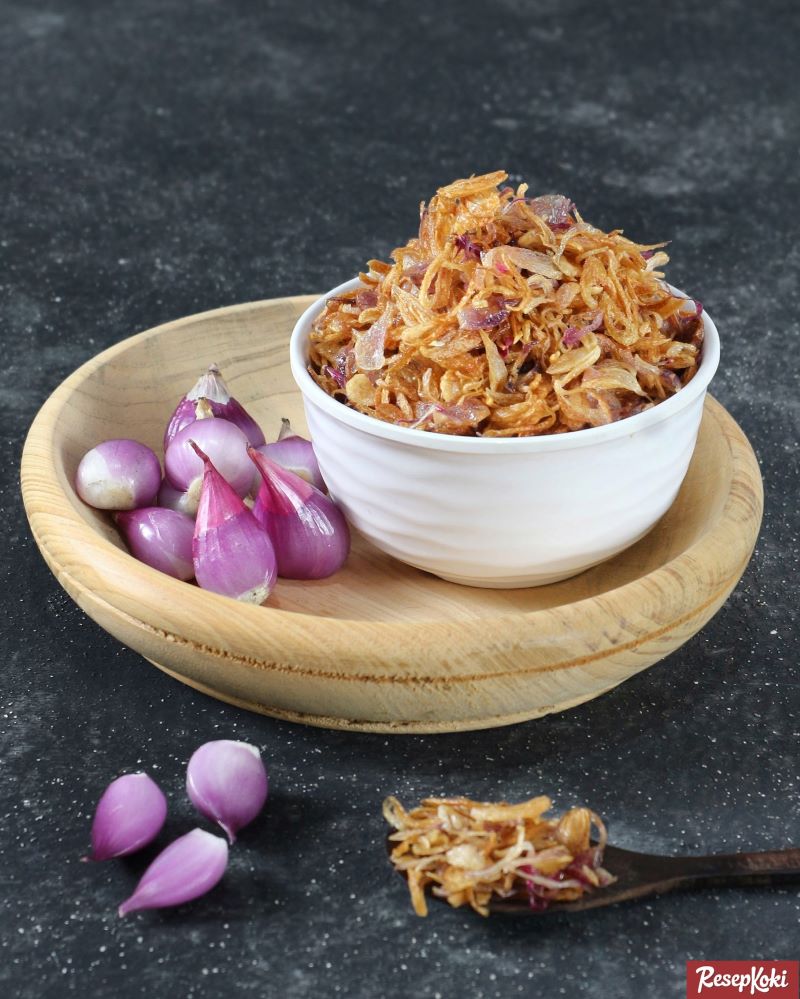 Bawang goreng, bumbu masakan Indonesia dinobatkan sebagai bahan kondimen terbaik nomor dua di dunia versi Taste Atlas. (Website/Resepkoki)