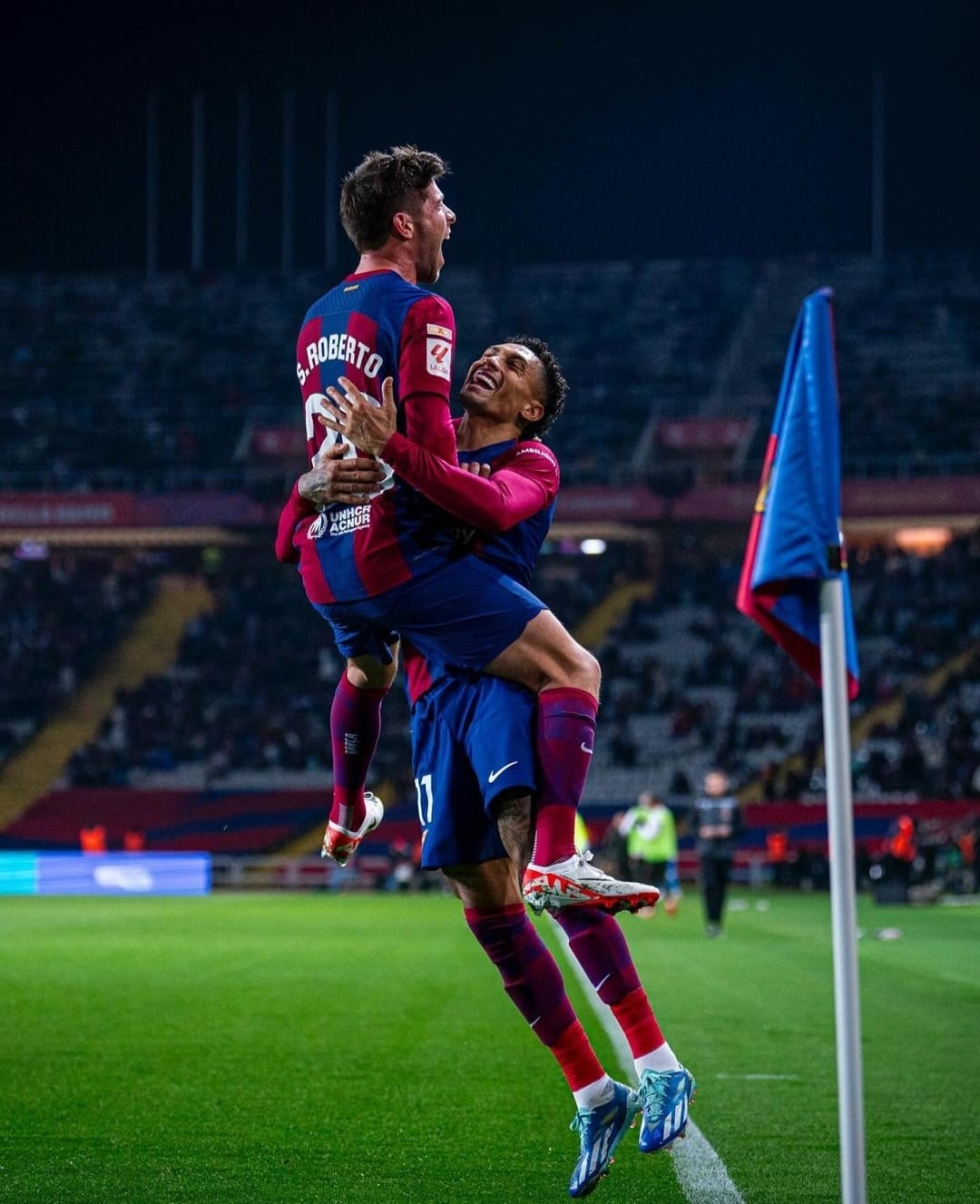 Barcelona berhasil raih kemenangan kala menjamu Almeria dengan skor 3-2 (fcbarcelona)