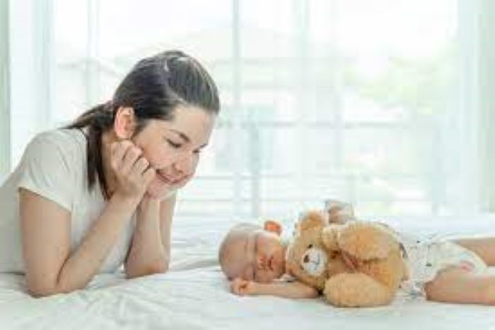 lagu nina bobo banyak dipercayai masyarakat membantu anak tidur nyenyak (Foto : alcare.co.id)