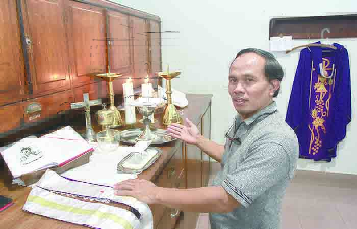 Paulus Shri Kristiatman Koster Gereja Hati Kudus Tuhan Yesus (HKTY) Pugeran