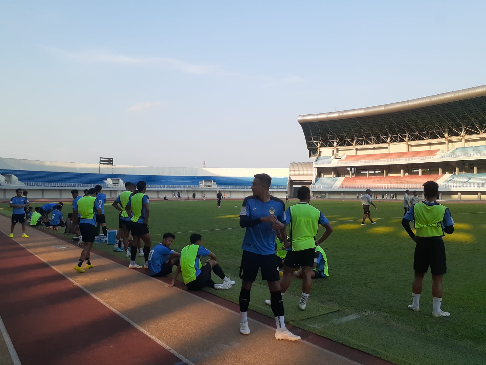 Para Pemain PSIM Jogja saat Menjalani Latihan Rutin - Foto Rizky Wahyu / Radar Jogja