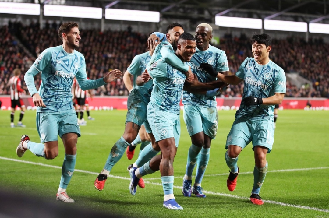 Wolves kalahkan Brentford dengan skor 4-1 (liga inggris)