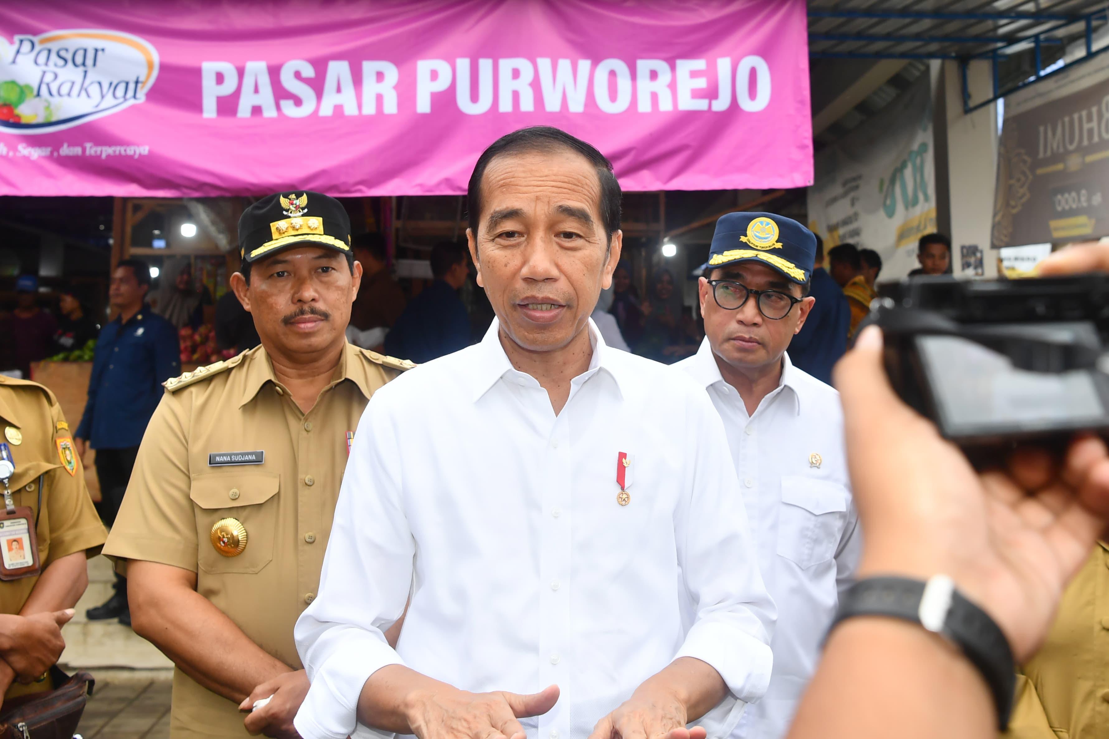 Presiden RI Jokowi saat berkunjung ke Pasar Purworejo pada Selasa (2/1). - istimewa