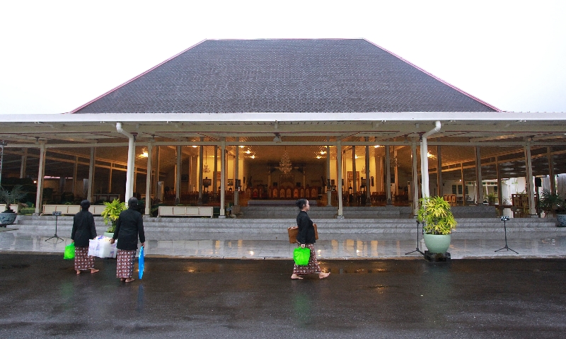 SYAHDU: Suasana Puro Pakualaman, Jogja, jelang pernikahan BPH Kusumo Kuntonugroho dengan Laily Annisa Kusumastuti pada 10 dan 11 Januari 2024. (Guntur Aga Tirtana/Radar Jogja)