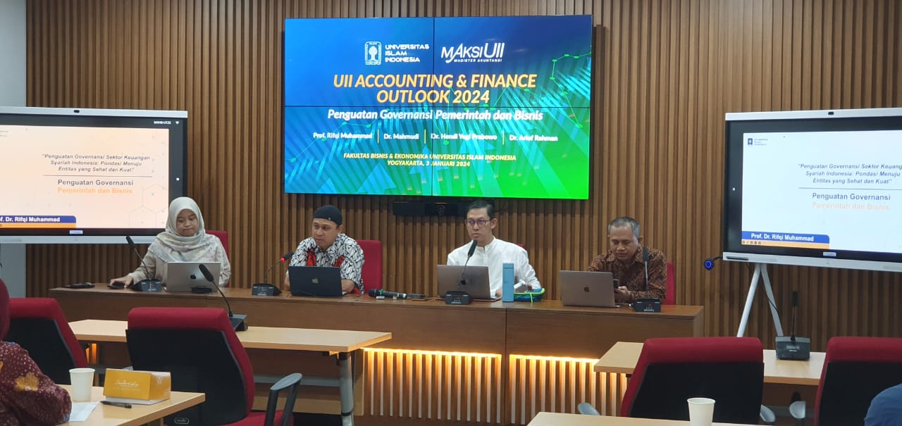 PREDIKSI - Accounting and Finance Outlook 2024 bertema